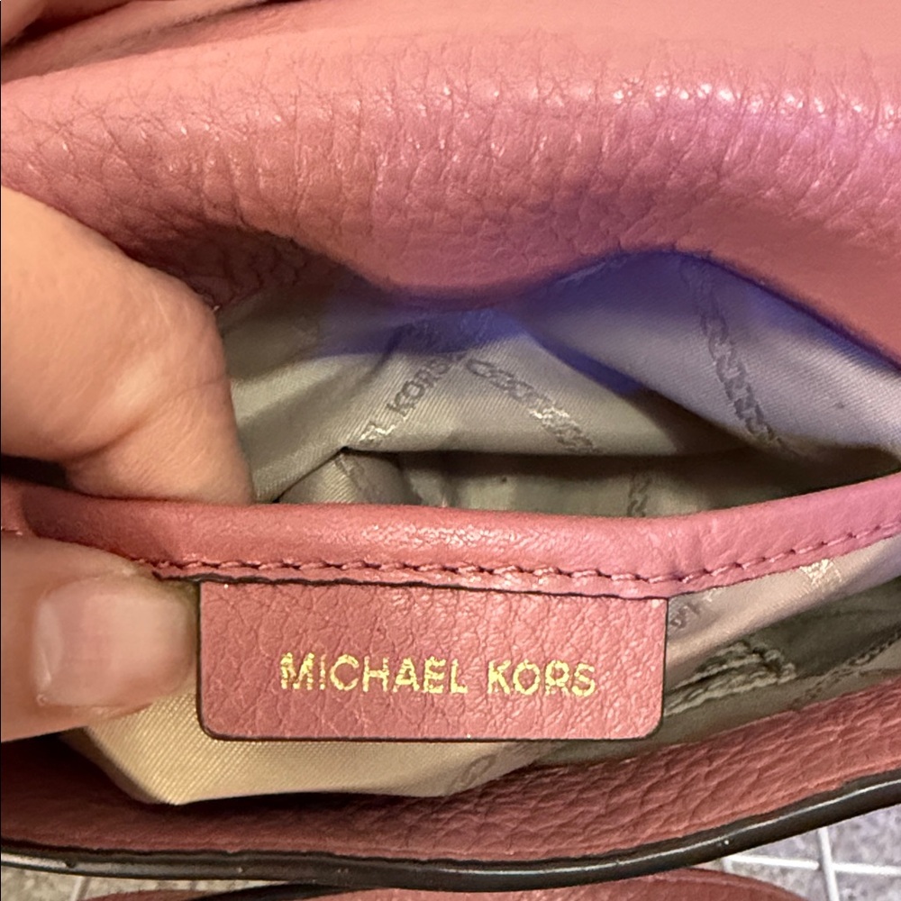 Michael Kors Mauve Crossbody Bag - Picture 8 of 9